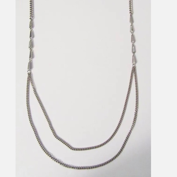New Lia Sophia Necklace “Hype” matte silver chain with cut crystal detailing - Picture 2 of 10